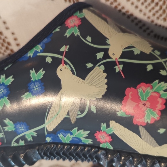 Western chief garden clogs floral hummingbirds size 9 - Picture 3 of 5